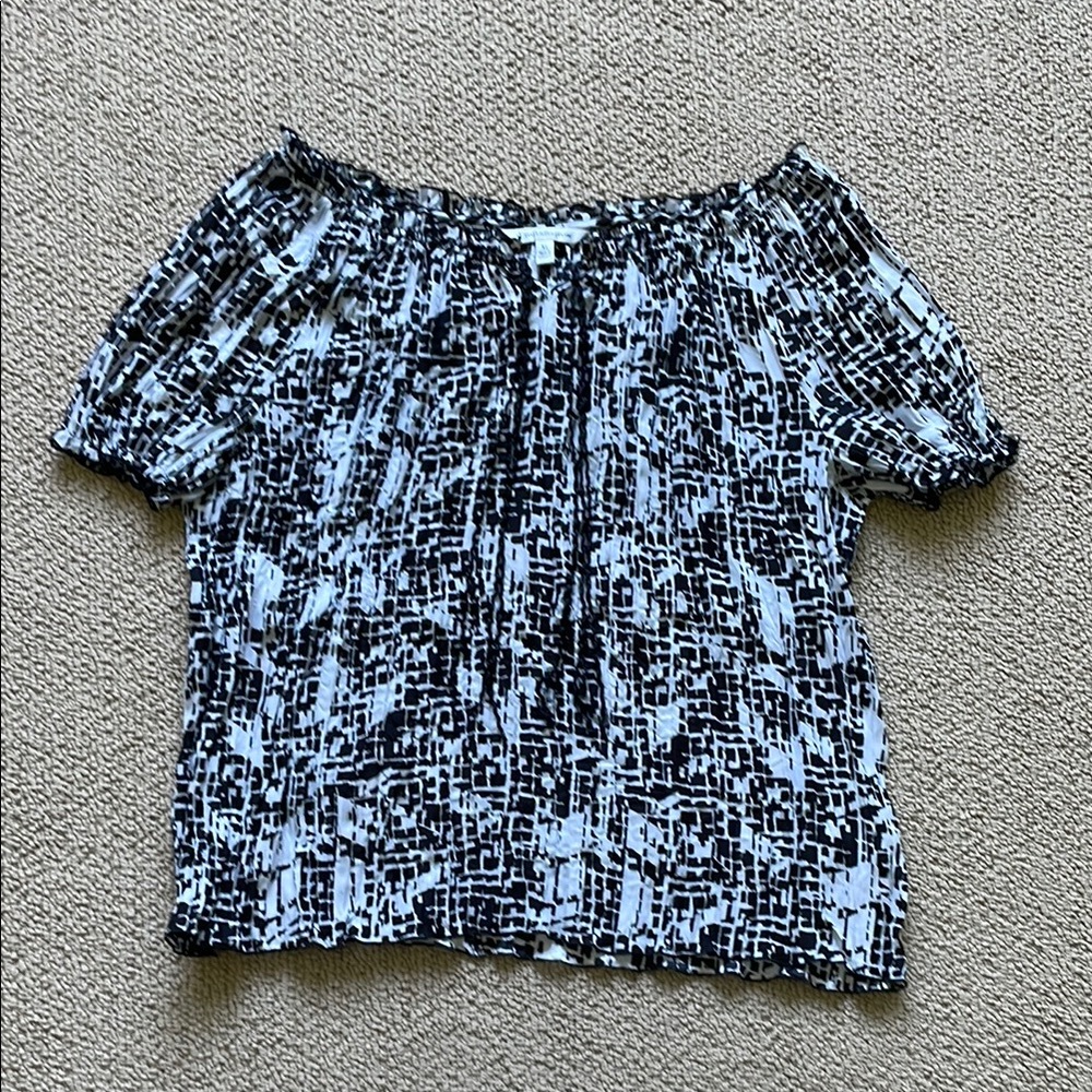 Croft & Barrow Black and White Blouse